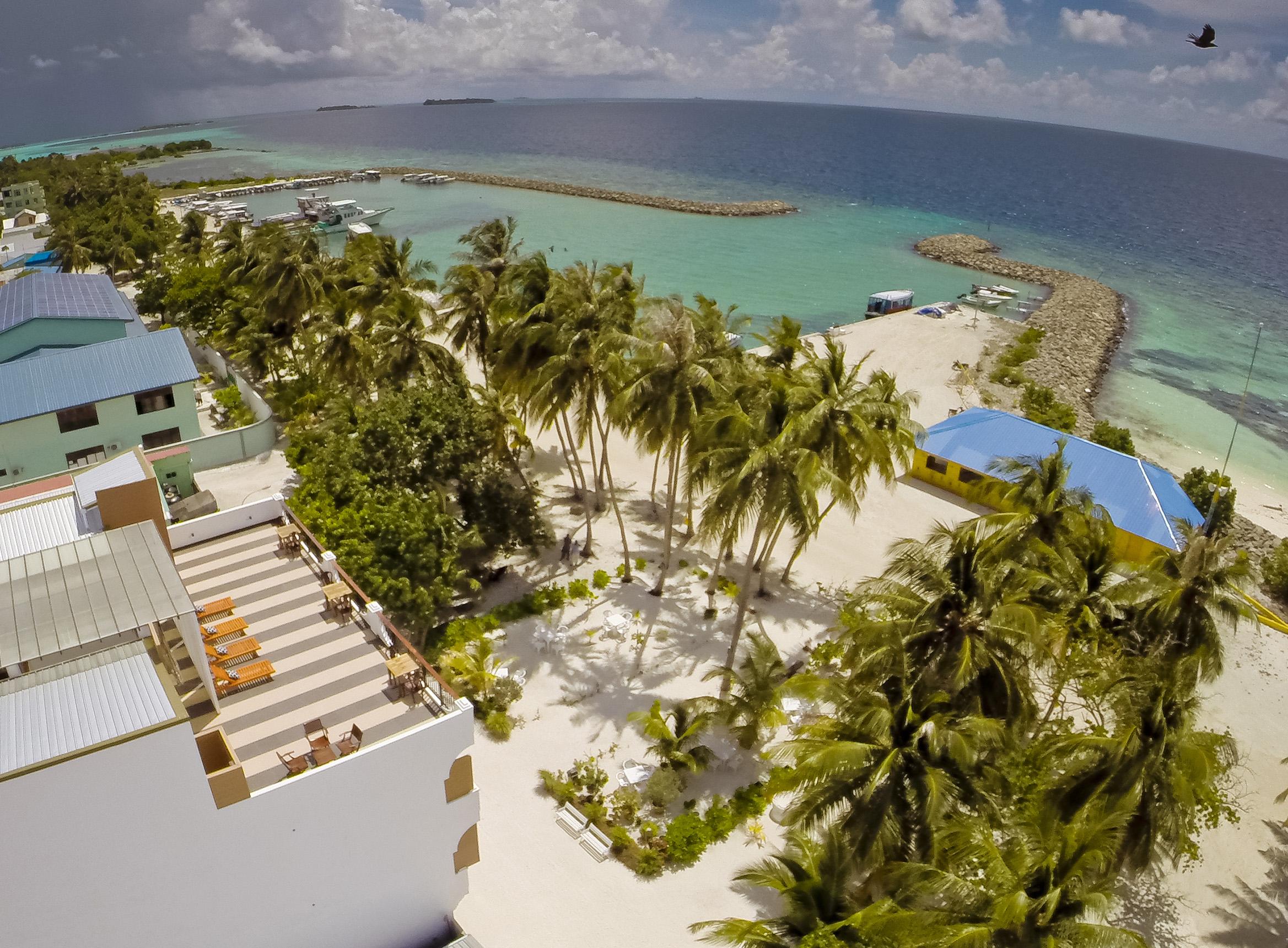 Crystal Sands Maafushi Bagian luar foto
